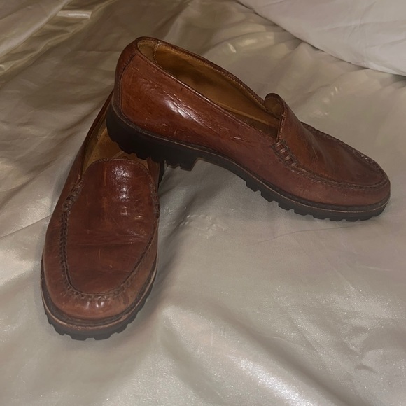 7.5 AA LADIES COLE HAAN CHUNKY SOLE LOAFERS. Never worn. - Picture 1 of 8